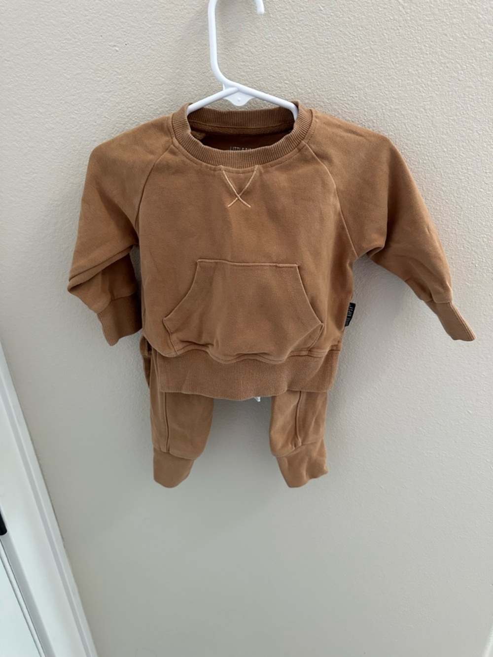 Little Bipsy Brown Crewneck Sweatshirt & Jogger Set